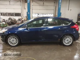 2012 Ford Focus SEL with VIN 1FAHP3M23CL137776, listed as a IAAI auction lot 41921697 with 189,217 mi miles. Bid and sale history available at carsss.com. Image 15.