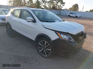 2017 Nissan Rogue Sport S with VIN JN1BJ1CP9HW014608, listed as a IAAI auction lot 41747998 with 107,779 mi miles. Bid and sale history available at carsss.com. Image 1.