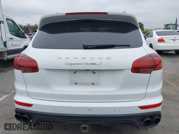2016 Porsche Cayenne Turbo z VIN WP1AC2A20GLA85193, wystawiony jako IAAI lot #42170440 z przebiegiem 95 999 mil mil oraz . Historia ofert i sprzedaży dostępna na DreamBid. Obrazek 17.
