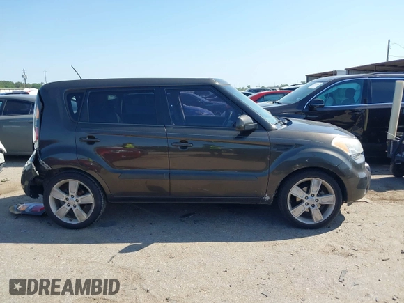 2011 Kia Soul + with VIN KNDJT2A28B7292286, listed as a IAAI auction lot 41999479 with 100,693 mi miles. Bid and sale history available at carsss.com. Image 13.