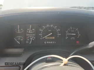 1997 Ford F-250 с VIN 1FTHX25F1VED01393, выставлен на аукционе Copart как лот 61215175 с пробегом 176 801 миль миль и Списание • Salvage title. История ставок и продаж доступна на DreamBid. Изображение 9.