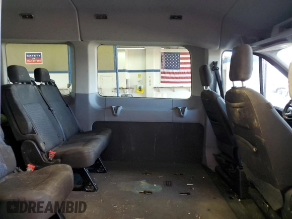 2017 Ford Transit Passenger XL z VIN 1FBAX2CG1HKB53933, wystawiony jako Copart lot #71835964 z przebiegiem 118 240 mil mil oraz Szkoda całkowita • Salvage title. Historia ofert i sprzedaży dostępna na DreamBid. Obrazek 11.
