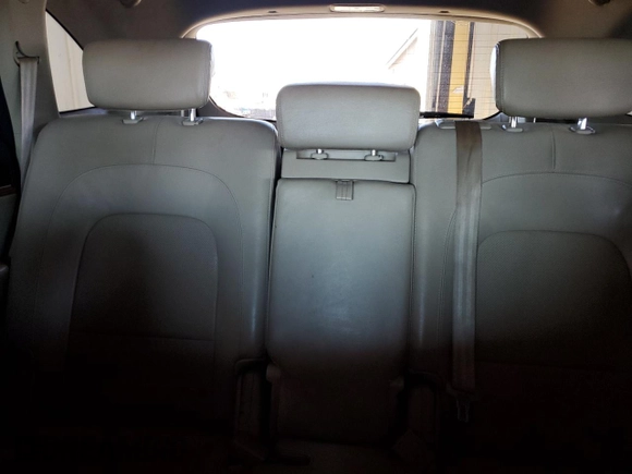 2009 Hyundai Veracruz GLS with VIN KM8NU13CX9U082813, listed as a Copart auction lot 49633575 with 183,370 mi miles and Salvage title. Bid and sale history available at DreamBid. Image 10.
