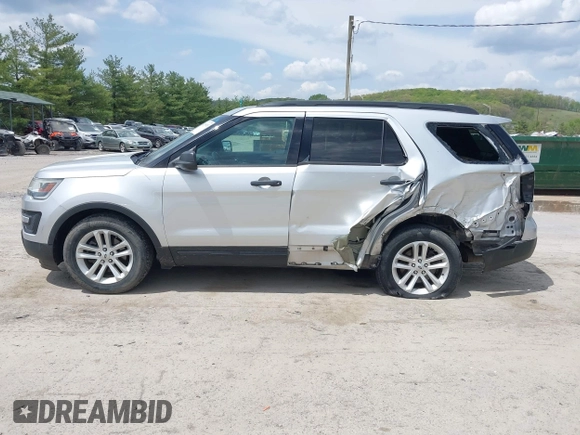 2016 Ford Explorer z VIN 1FM5K7B86GGB86314, wystawiony jako IAAI lot #42149103 z przebiegiem 64 416 mil mil oraz . Historia ofert i sprzedaży dostępna na DreamBid. Obrazek 14.
