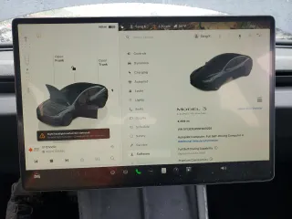 2025 Tesla Model 3 Long Range z VIN 5YJ3E1EA5SF900225, wystawiony jako Copart lot #48584355 z przebiegiem 4 869 mil mil oraz Szkoda całkowita • Salvage title. Historia ofert i sprzedaży dostępna na DreamBid. Obrazek 9.