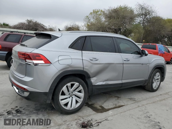 2022 Volkswagen Atlas SE with VIN 1V2WE2CAXNC209665, listed as a Copart auction lot 87189974 with 35,521 mi miles and Salvage title. Bid and sale history available at DreamBid. Image 3.