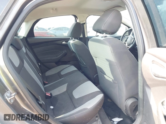 2014 Ford Focus SE with VIN 1FADP3F24EL320991, listed as a IAAI auction lot 41932638 with 133,163 mi miles. Bid and sale history available at carsss.com. Image 8.