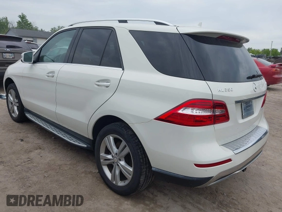 2013 Mercedes-Benz M 350 с VIN 4JGDA5HB2DA106110, выставлен на аукционе IAAI как лот 42338216 с пробегом 128 770 миль миль и . История ставок и продаж доступна на DreamBid. Изображение 3.