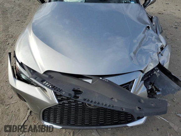 2021 Lexus IS 300 with VIN JTHC81F27M5044864, listed as a Copart auction lot 87612335 with 39,584 mi miles and Salvage title. Bid and sale history available at DreamBid. Image 11.