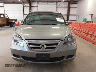 2007 Honda Odyssey EX-L with VIN 5FNRL38737B095747, listed as a IAAI auction lot 42126000 with 178,779 mi miles. Bid and sale history available at carsss.com. Image 12.