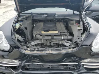 2014 Porsche Cayenne z VIN WP1AA2A21ELA92785, wystawiony jako Copart lot #56255925 z przebiegiem 116 925 mil mil oraz Szkody całkowita. Historia ofert i sprzedaży dostępna na DreamBid. Obrazek 12.