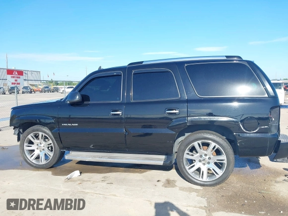 2006 Cadillac Escalade with VIN 1GYEC63NX6R148341, listed as a IAAI auction lot 42603913 with 219,673 mi miles and . Bid and sale history available at DreamBid. Image 15.