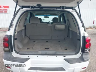 2005 Chevrolet TrailBlazer LS with VIN 1GNDS13SX52388713, listed as a IAAI auction lot 42100834 with 153,824 mi miles and . Bid and sale history available at DreamBid. Image 17.