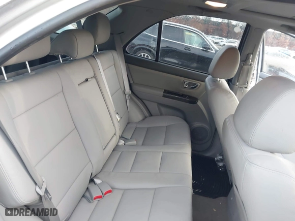 2008 Kia Sorento EX with VIN KNDJC736785782543, listed as a IAAI auction lot 41872596 with 116,815 mi miles. Bid and sale history available at carsss.com. Image 8.