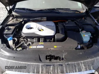 2017 Hyundai Sonata Hybrid SE with VIN KMHE24L31HA067706, listed as a Copart auction lot 63690862 with 137,346 mi miles. Bid and sale history available at carsss.com. Image 7.