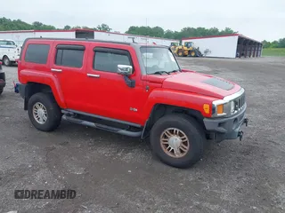 2006 Hummer H3 z VIN 5GTDN136568219855, wystawiony jako IAAI lot #42533050 z przebiegiem 200 138 mil mil oraz . Historia ofert i sprzedaży dostępna na DreamBid. Obrazek 1.