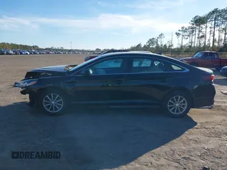 2018 Hyundai Sonata SE with VIN 5NPE24AF8JH727658, listed as a IAAI auction lot 41020748 with 134,254 mi miles and . Bid and sale history available at DreamBid. Image 15.