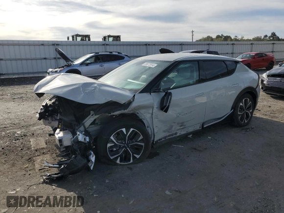 2022 Kia EV6 Wind with VIN KNDC3DLC7N5070431, listed as a Copart auction lot 69872814 with 38,197 mi miles and Salvage Title. Bid and sale history available at carsss.com. Image 1.
