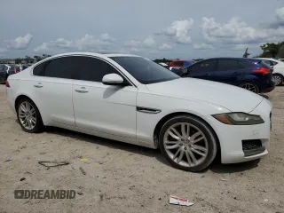 2016 Jaguar XF 35t Prestige with VIN SAJBE4BV7GCY16448, listed as a Copart auction lot 71504104 with 116,811 mi miles and Clean Title. Bid and sale history available at carsss.com. Image 4.