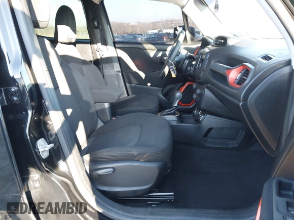 2018 Jeep Renegade Sport с VIN ZACCJBAB8JPH72828, выставлен на аукционе IAAI как лот 41768476 с пробегом 59 405 миль миль и . История ставок и продаж доступна на DreamBid. Изображение 5.