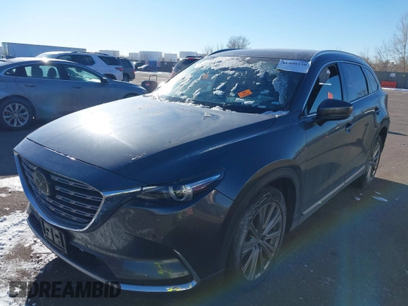 2023 Mazda CX-9 Signature z VIN JM3TCBEY1P0634465, wystawiony jako IAAI lot #41400230 z przebiegiem 42 166 mil mil oraz . Historia ofert i sprzedaży dostępna na DreamBid. Obrazek 2.