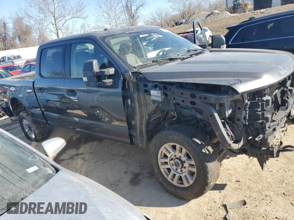 2019 Ford Super Duty F-250 SRW XL with VIN 1FT7W2BT2KEC40480, listed as a Copart auction lot 40177334 with 0 mi miles and Salvage Title. Bid and sale history available at carsss.com. Image 4.