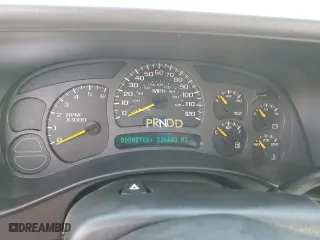 2003 Chevrolet Tahoe LS with VIN 1GNEC13V83R118315, listed as a Copart auction lot 44020345 with 226,683 mi miles and Salvage Title. Bid and sale history available at carsss.com. Image 9.