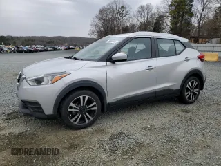 2019 Nissan Kicks SV z VIN 3N1CP5CU4KL491363, wystawiony jako Copart lot #48680845 z przebiegiem 41 274 mil mil oraz Szkody całkowita. Historia ofert i sprzedaży dostępna na DreamBid. Obrazek 1.