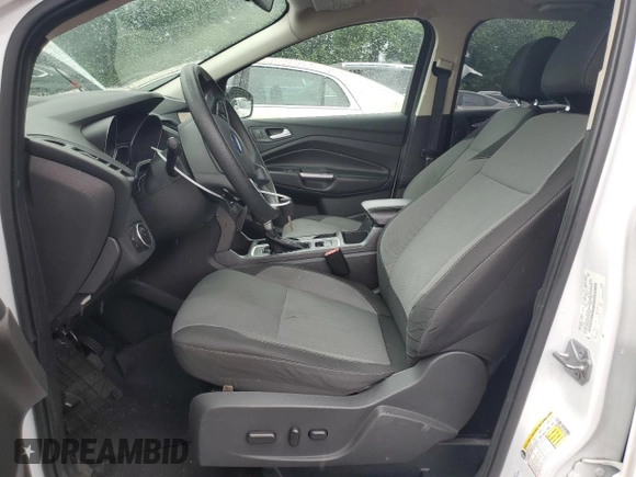 2017 Ford Escape SE z VIN 1FMCU0GD7HUC33240, wystawiony jako Copart lot #59627995 z przebiegiem 105 670 mil mil oraz Czysty tytuł • Clean title. Historia ofert i sprzedaży dostępna na DreamBid. Obrazek 7.