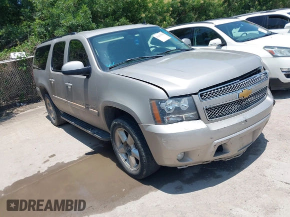 2007 Chevrolet Suburban LT with VIN 1GNFK16327J350303, listed as a IAAI auction lot 42413524 with 215,353 mi miles and . Bid and sale history available at DreamBid. Image 1.