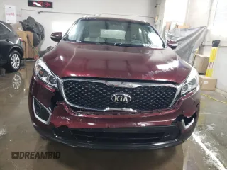 2017 Kia Sorento LX with VIN 5XYPGDA38HG262879, listed as a Copart auction lot 84635064 with 100,377 mi miles and Salvage Title. Bid and sale history available at carsss.com. Image 5.