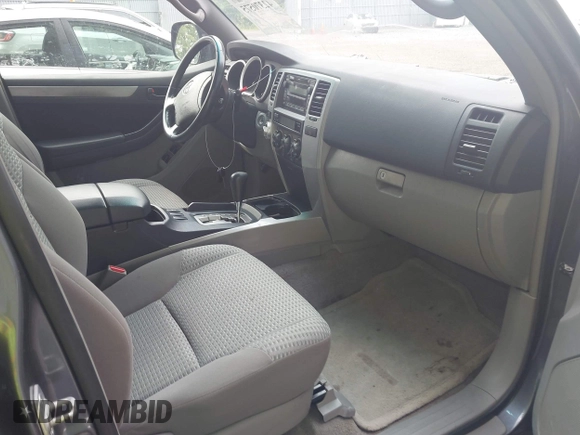 2006 Toyota 4Runner SR5 z VIN JTEBU14R960087249, wystawiony jako IAAI lot #42370575 z przebiegiem 164 150 mil mil oraz . Historia ofert i sprzedaży dostępna na DreamBid. Obrazek 5.