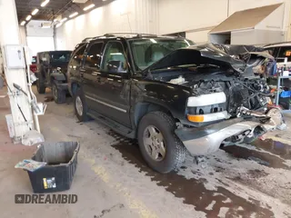 2004 Chevrolet Tahoe LS with VIN 1GNEC13TX4R300419, listed as a IAAI auction lot 41848279 with 38,252 mi miles. Bid and sale history available at carsss.com. Image 1.