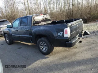 2008 Mitsubishi Raider LS with VIN 1Z7HT28K98S610107, listed as a Copart auction lot 43943935 with 215,482 mi miles and Salvage Title. Bid and sale history available at carsss.com. Image 2.