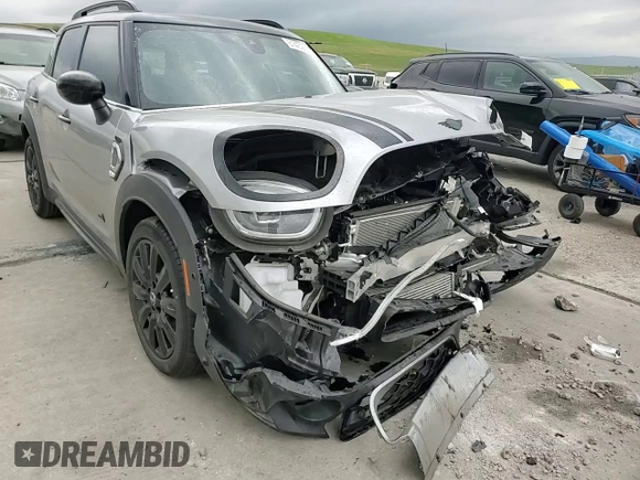 2024 MINI Countryman Cooper S with VIN WMZ83BR08R3R60395, listed as a Copart auction lot 61432835 with 18,142 mi miles and Salvage title. Bid and sale history available at DreamBid. Image 15.