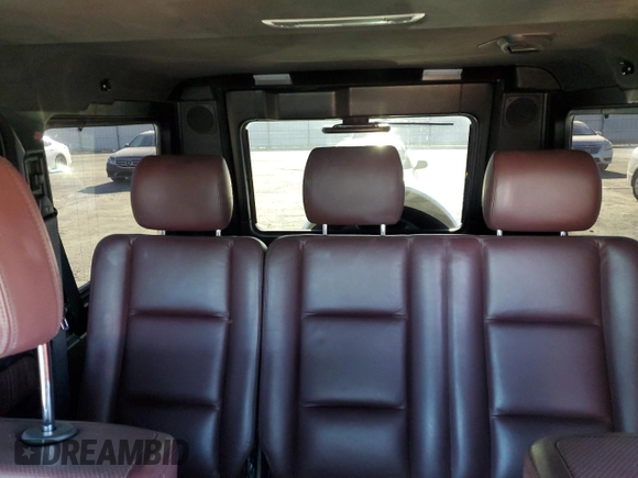 2014 Mercedes-Benz G 63 AMG z VIN WDCYC7DF7EX221315, wystawiony jako Copart lot #88561925 z przebiegiem 81 399 mil mil oraz Szkoda całkowita • Salvage title. Historia ofert i sprzedaży dostępna na DreamBid. Obrazek 10.