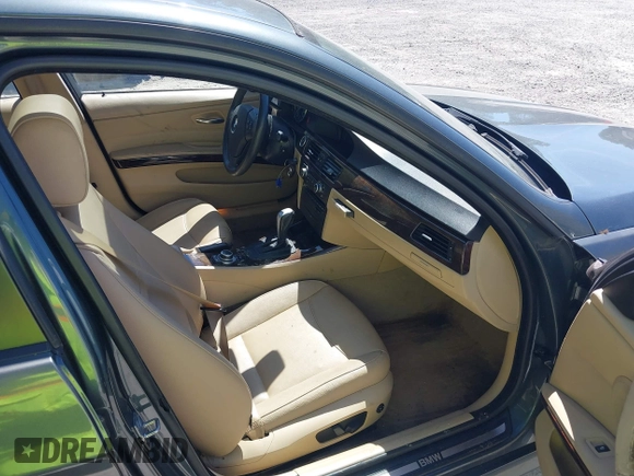 2010 BMW 3 Series 328i xDrive with VIN WBAPK5C55AA652425, listed as a IAAI auction lot 41793164 with 136,433 mi miles and . Bid and sale history available at DreamBid. Image 5.