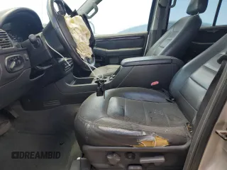 2004 Ford Explorer Limited z VIN 1FMZU65WX4ZA90248, wystawiony jako Copart lot #50164764 z przebiegiem Nie podano mil oraz Nie do naprawy • Non repairable. Historia ofert i sprzedaży dostępna na DreamBid. Obrazek 7.