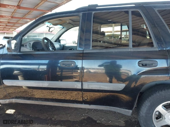 2005 Chevrolet TrailBlazer LS with VIN 1GNDS13S252383408, listed as a IAAI auction lot 41312869 with NaN miles. Bid and sale history available at carsss.com. Image 14.