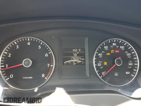 2013 Volkswagen Jetta SE with VIN 3VWDX7AJ8DM262510, listed as a Copart auction lot 51380935 with 176,064 mi miles and Clean title. Bid and sale history available at DreamBid. Image 9.