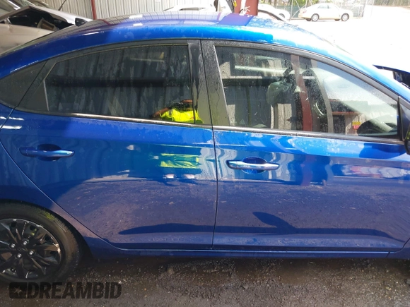 2022 Hyundai Accent SE z VIN 3KPC24A69NE158773, wystawiony jako IAAI lot #42389383 z przebiegiem 28 915 mil mil oraz . Historia ofert i sprzedaży dostępna na DreamBid. Obrazek 13.