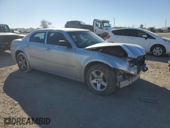 2006 Chrysler 300 with VIN 2C3KA43R56H376290, listed as a Copart auction lot 41593915 with 133,789 mi miles and Salvage Title. Bid and sale history available at carsss.com. Image 4.
