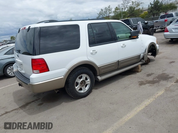 2004 Ford Expedition Eddie Bauer with VIN 1FMPU17L14LA05104, listed as a IAAI auction lot 42064535 with 249,614 mi miles. Bid and sale history available at carsss.com. Image 4.