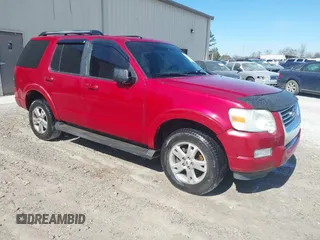 2009 Ford Explorer XLT z VIN 1FMEU63E59UA30147, wystawiony jako IAAI lot #41678475 z przebiegiem 144 906 mil mil oraz . Historia ofert i sprzedaży dostępna na DreamBid. Obrazek 1.