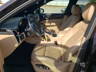 2019 Porsche Cayenne with VIN WP1AA2AYXKDA08134, listed as a Copart auction lot 52077825 with 53,719 mi miles and Salvage Title. Bid and sale history available at DreamBid. Image 7.