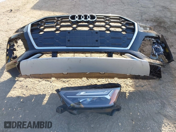 2024 Audi Q5 S line Premium with VIN WA1G2AFY6R2104354, listed as a IAAI auction lot 42248000 with 6,157 mi miles and . Bid and sale history available at DreamBid. Image 12.