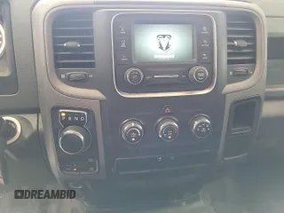 2018 Ram 1500 Express с VIN 1C6RR7FT0JS255526, выставлен на аукционе IAAI как лот 42632717 с пробегом 184 977 миль миль и . История ставок и продаж доступна на DreamBid. Изображение 5.