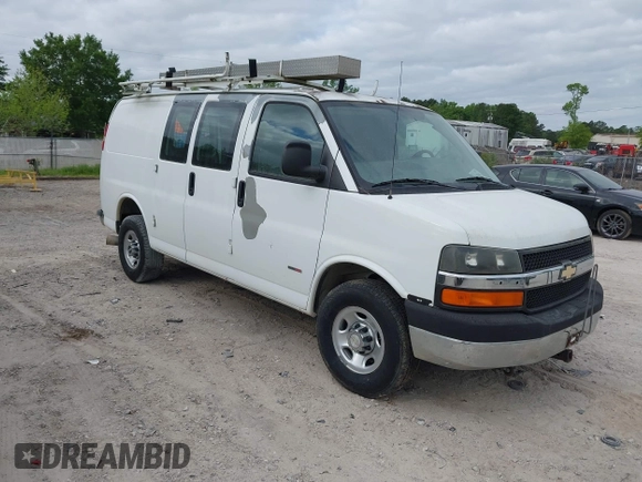 2008 Chevrolet City Express Cargo z VIN 1GCGG256481189714, wystawiony jako IAAI lot #42088663 z przebiegiem 181 103 mil mil oraz . Historia ofert i sprzedaży dostępna na DreamBid. Obrazek 1.