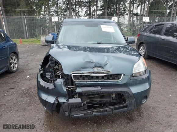 2011 Kia Soul + with VIN KNDJT2A2XB7279023, listed as a IAAI auction lot 41979158 with 178,573 mi miles. Bid and sale history available at carsss.com. Image 13.