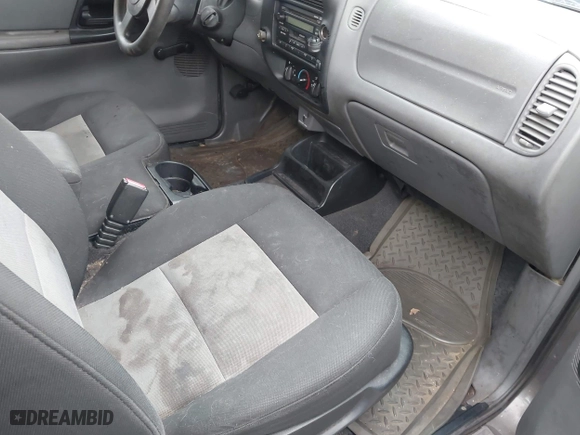 2004 Ford Ranger XL with VIN 1FTYR14U14PA61284, listed as a IAAI auction lot 41967952 with 193,680 mi miles. Bid and sale history available at carsss.com. Image 5.